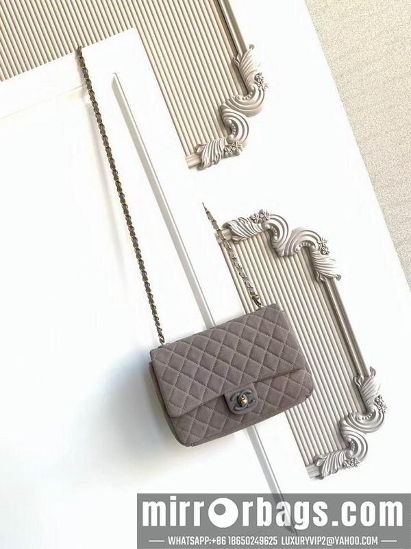Chanel Bags AS5991 17x24x7cm XZ2