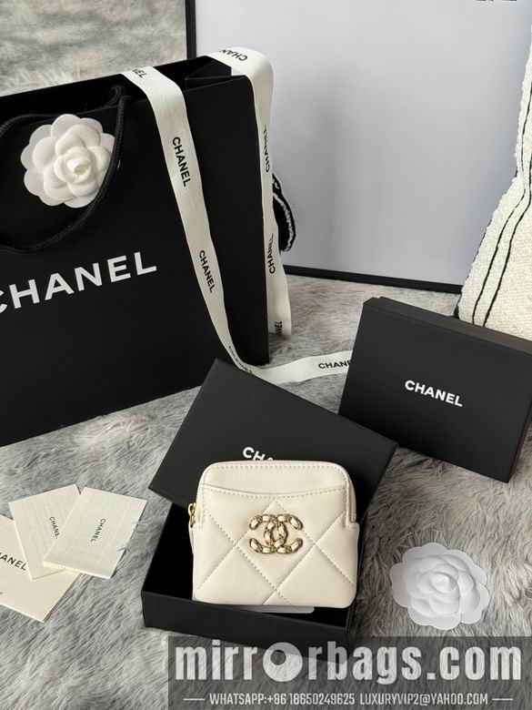 Chanel Bags AP2136 11X9.5X1.5cm YG 10