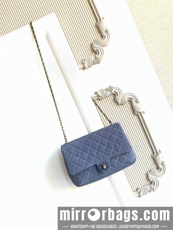 Chanel Bags AS5991 17x24x7cm XZ4