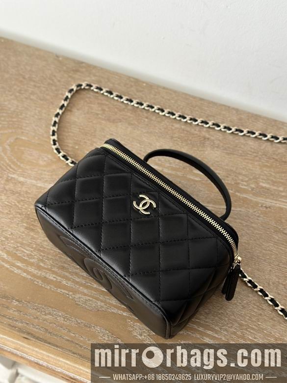 Chanel Bags 66021 9.5X17X8cm YG 2colour