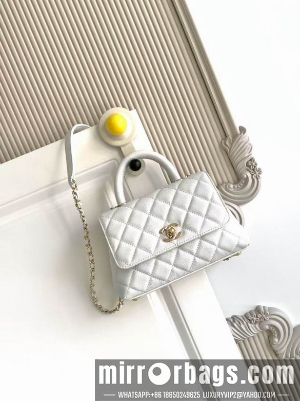 Chanel Bags 2215 19CM XZ4