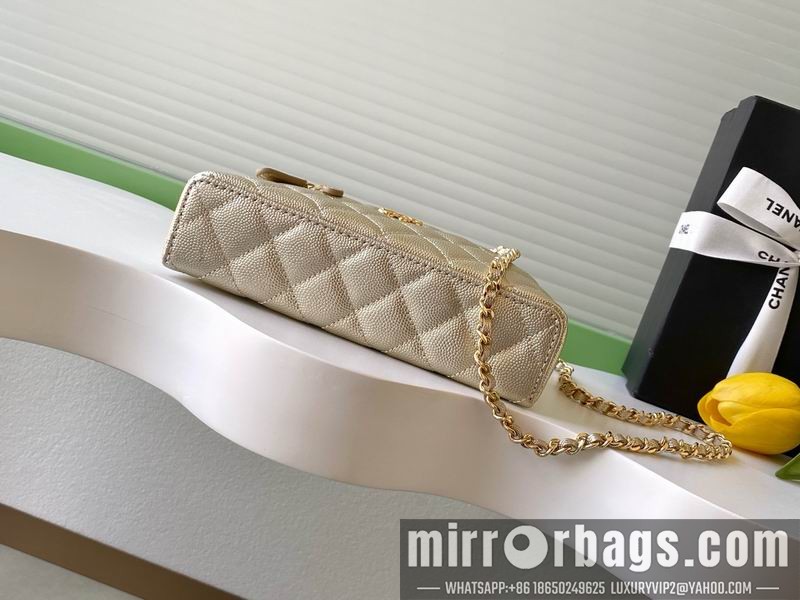 Chanel Bags AP5020 17x19.5x5cm XZ3