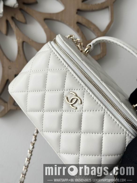 Chanel Bags 66021 9.5X17X8cm YG 2colour