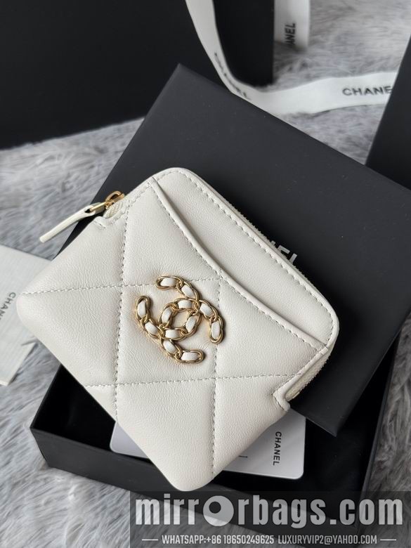 Chanel Bags AP2136 11X9.5X1.5cm YG 10