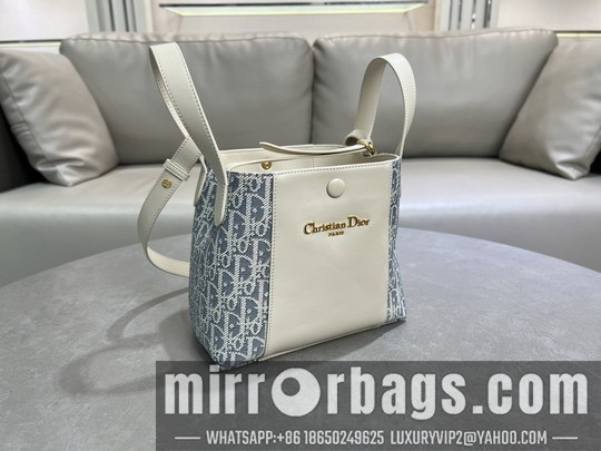 Dior Bags Dior Signature 2840 21x19x11cm yz