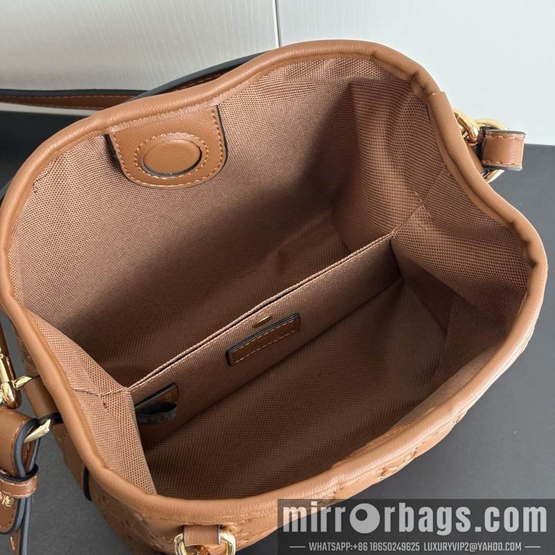 1:1 Gucci Bags 815118 19x18x11cm DF 3色