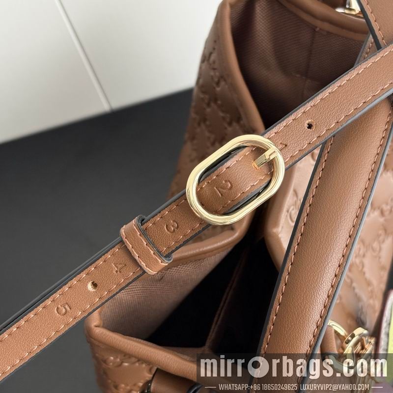 1:1 Gucci Bags 815118 19x18x11cm DF 3色