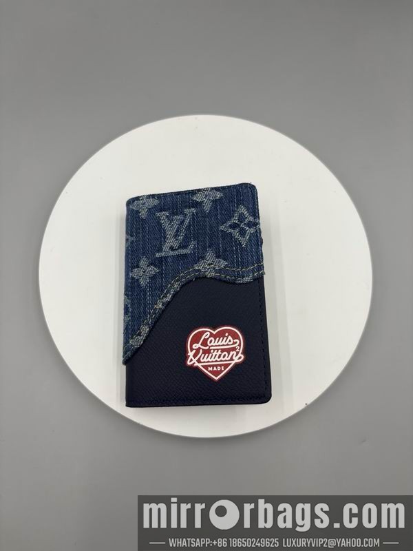 1:1 Louis Vuitton Bags M81015 8x11x1cm ZC 2色