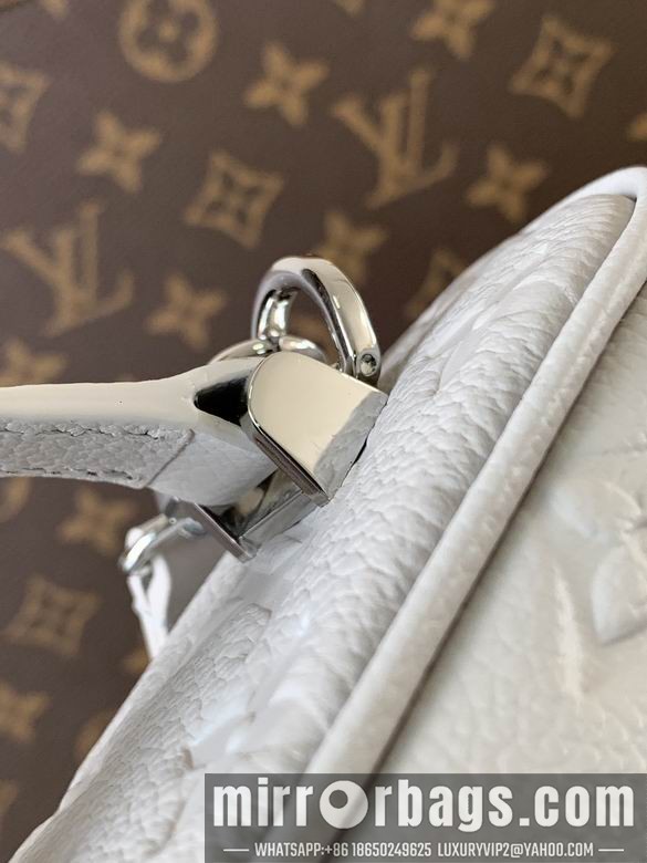 1:1 Louis Vuitton Bags M13593 11.5X6.5X19cm WP