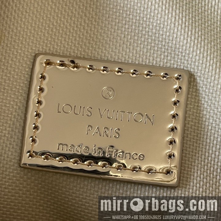 1:1 Louis Vuitton Bags Avenue M11703 16x33x5.7cm ss