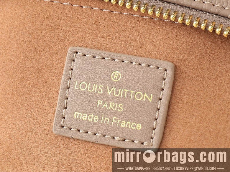 1:1 Louis Vuitton Bags Sevres M12174 25x13x5cm ss3