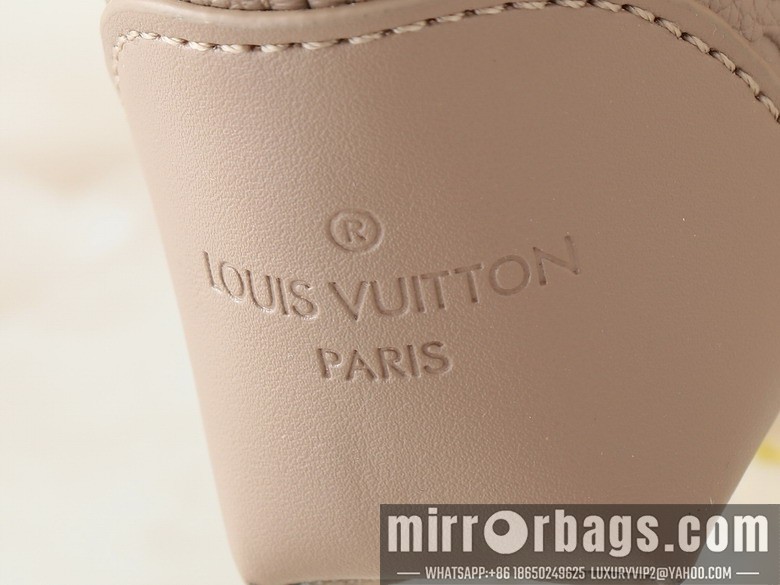 1:1 Louis Vuitton Bags Sevres M12174 25x13x5cm ss3