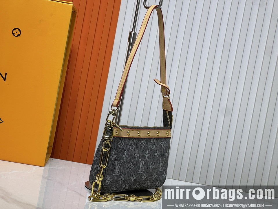 1:1 Louis Vuitton Bags Pochette Acc M13404 22x13x4cm ss3
