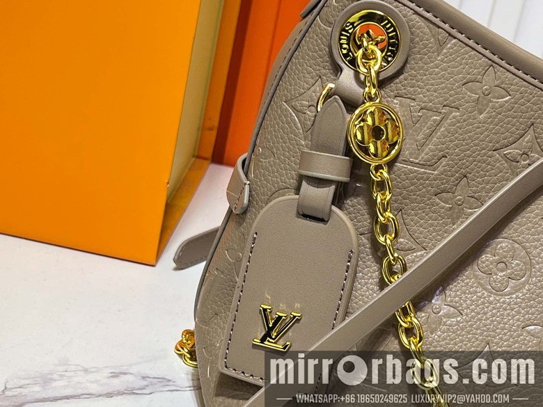1:1 Louis Vuitton Bags M13014 26x17x10cm ss