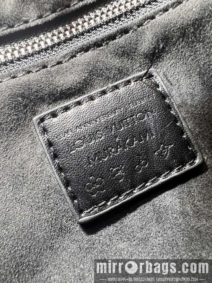 1:1 Louis Vuitton Bags On M13079 35x27x14cm ss