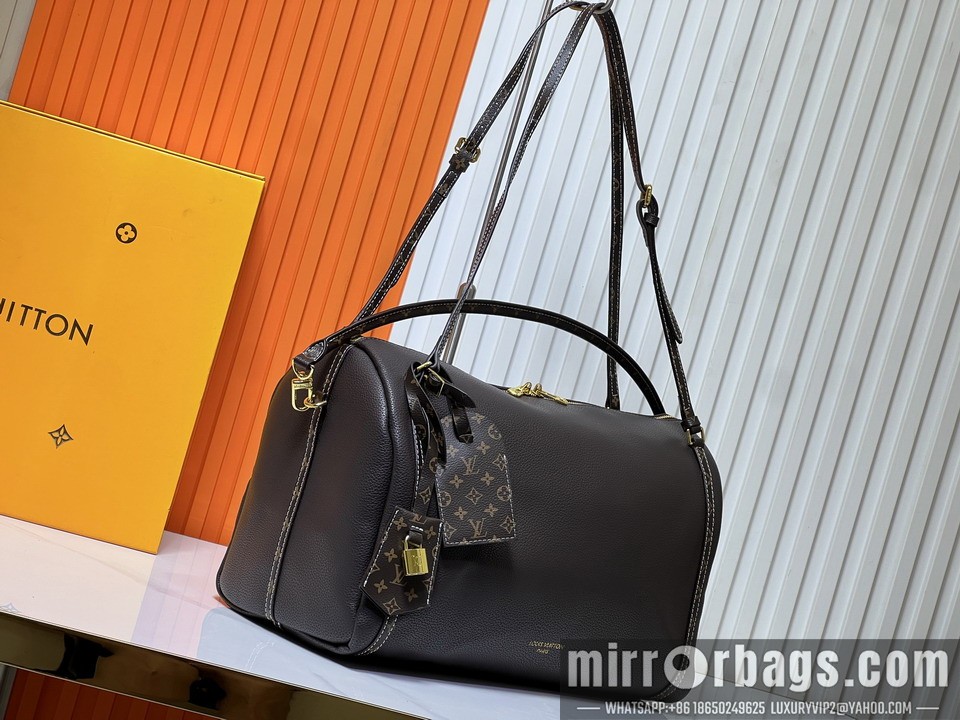 1:1 Louis Vuitton Bags M13668 40x20x25cm ss2