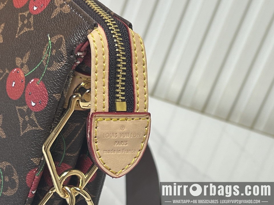 1:1 Louis Vuitton Bags Coussin M57790 26x20x12cm ss2