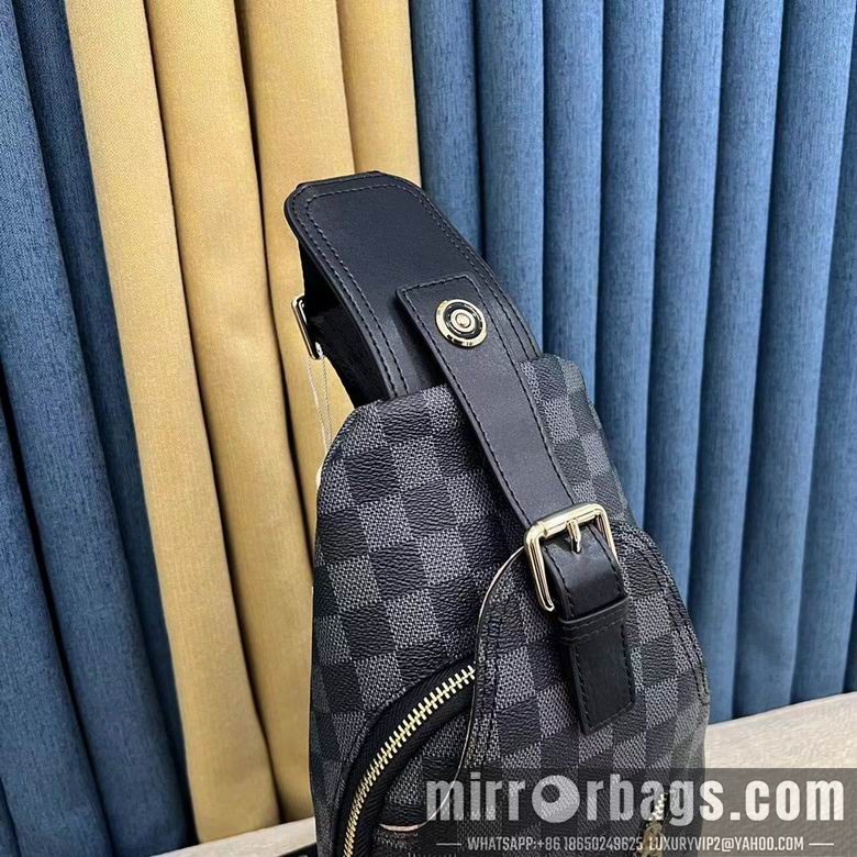 1:1 Louis Vuitton Bags 23344 18X31X5cm WP 3colour
