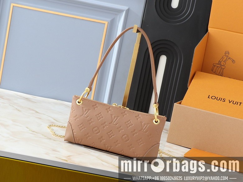 1:1 Louis Vuitton Bags Sevres M12174 25x13x5cm ss5