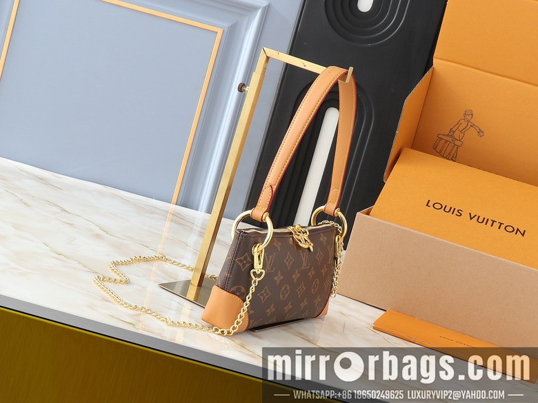 1:1 Louis Vuitton Bags Sevres M12174 25x13x5cm ss6