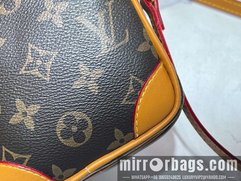 1:1 Louis Vuitton Bags M14014 20x8x13.5cm ss