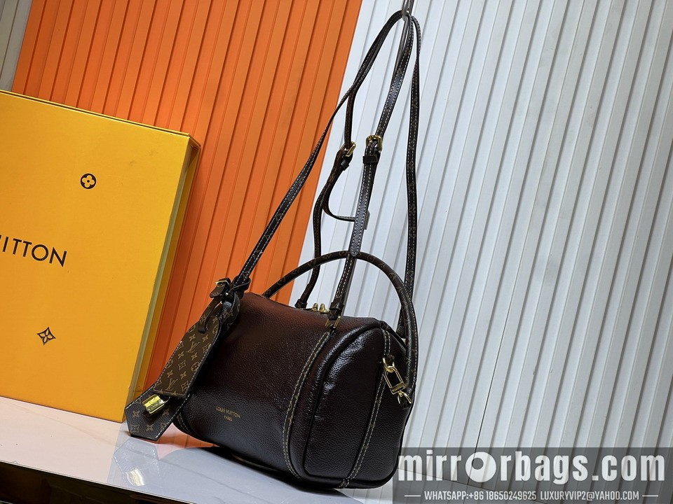 1:1 Louis Vuitton Bags M13667 25x15x18cm ss1