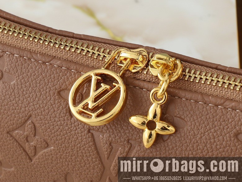 1:1 Louis Vuitton Bags Sevres M12174 25x13x5cm ss5