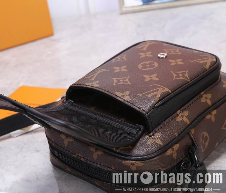 1:1 Louis Vuitton Bags M69404 15X17X8cm WP