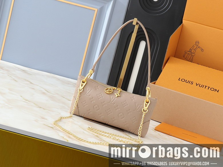 1:1 Louis Vuitton Bags Sevres M12174 25x13x5cm ss3