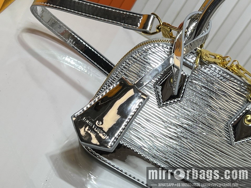1:1 Louis Vuitton Bags M82717 18x12x8cm ss6