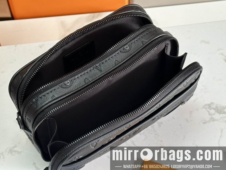1:1 Louis Vuitton Bags M82544 11X18.5X6.5cm WP