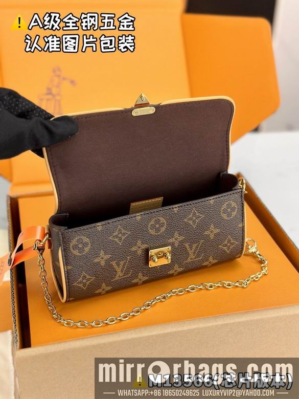 1:1 Louis Vuitton Bags M13566 11X6X20.5cm WP