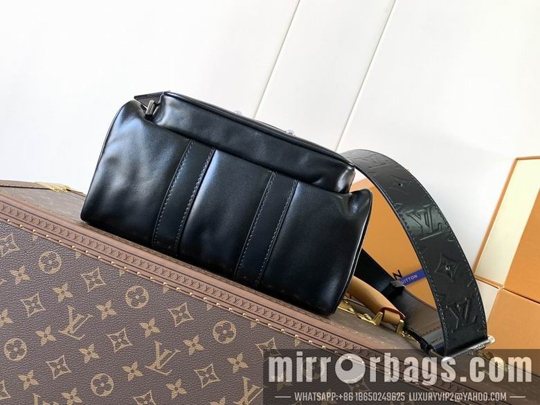 1:1 Louis Vuitton Bags M13988 15X11X25cm WP
