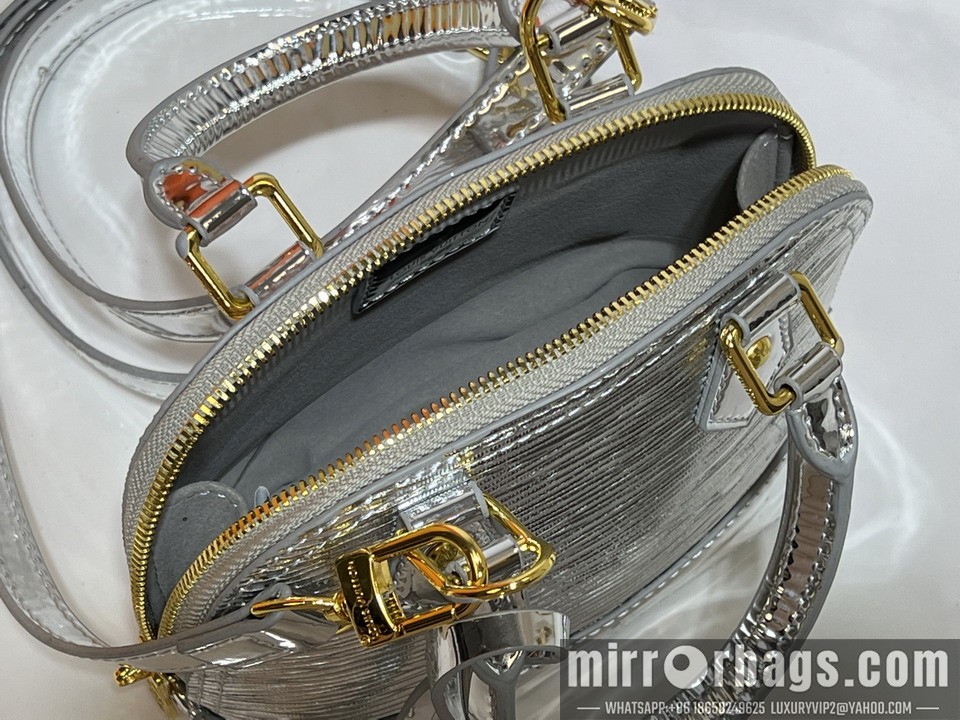 1:1 Louis Vuitton Bags M82717 18x12x8cm ss6