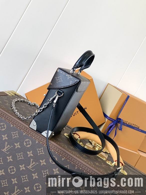 1:1 Louis Vuitton Bags M12362 17.6X6X12.5cm WP