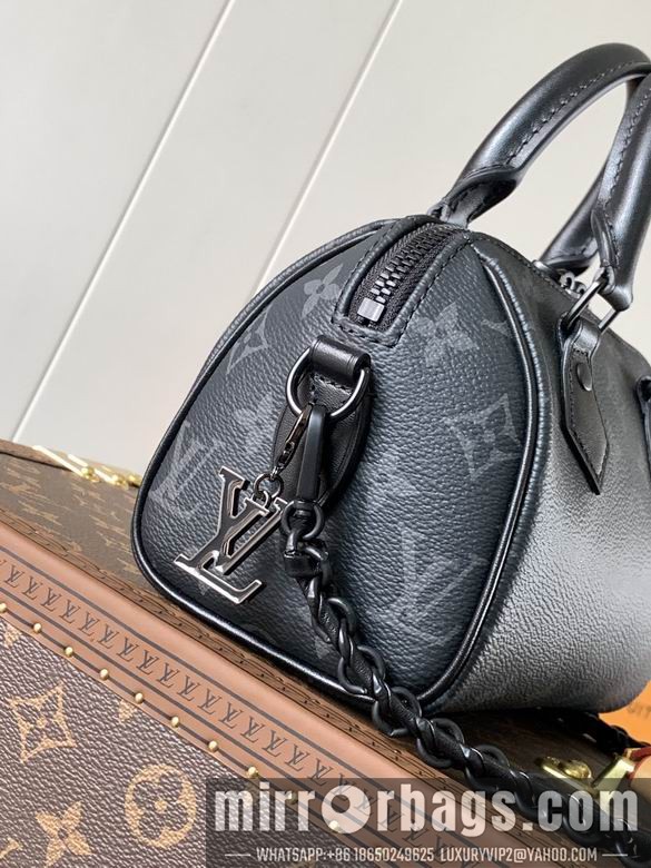 1:1 Louis Vuitton Bags M24606 18X12.5X11cm WP