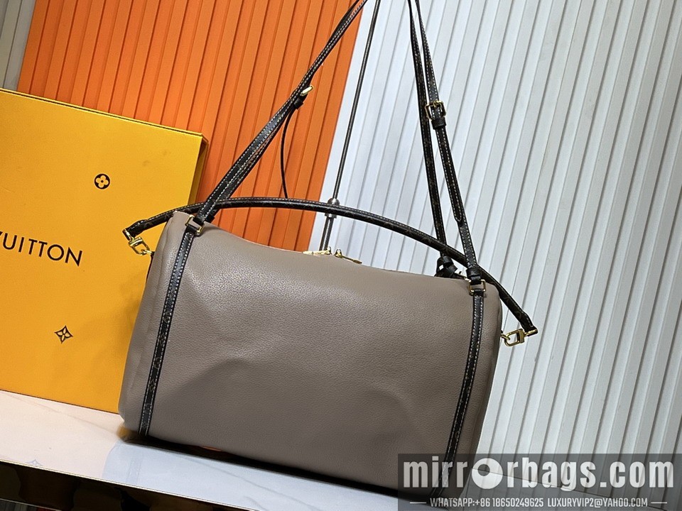 1:1 Louis Vuitton Bags M13668 40x20x25cm ss