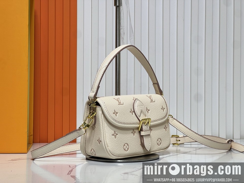 1:1 Louis Vuitton Bags Diane M13642 19x10.5x6cm ss