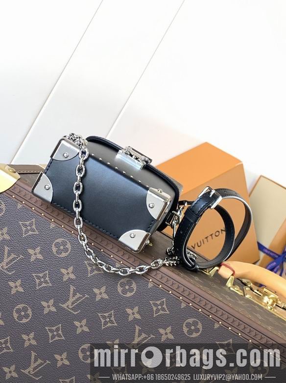 1:1 Louis Vuitton Bags M12362 17.6X6X12.5cm WP