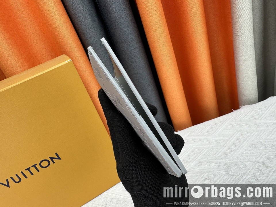 1:1 Louis Vuitton Bags M64502 10x14x2.5cm ss3