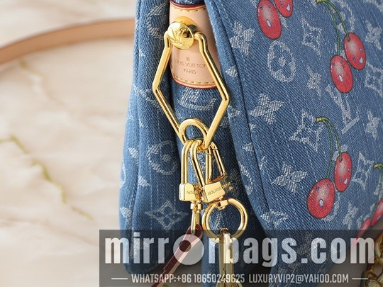 1:1 Louis Vuitton Bags Coussin M14978 26x20x12cm ss