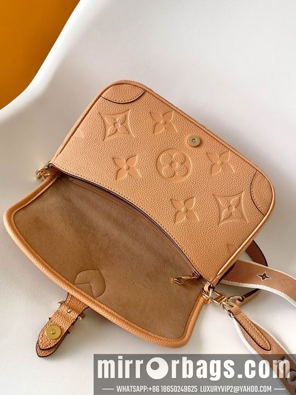 1:1 Louis Vuitton Bags M11817 23X16X8.5cm WP
