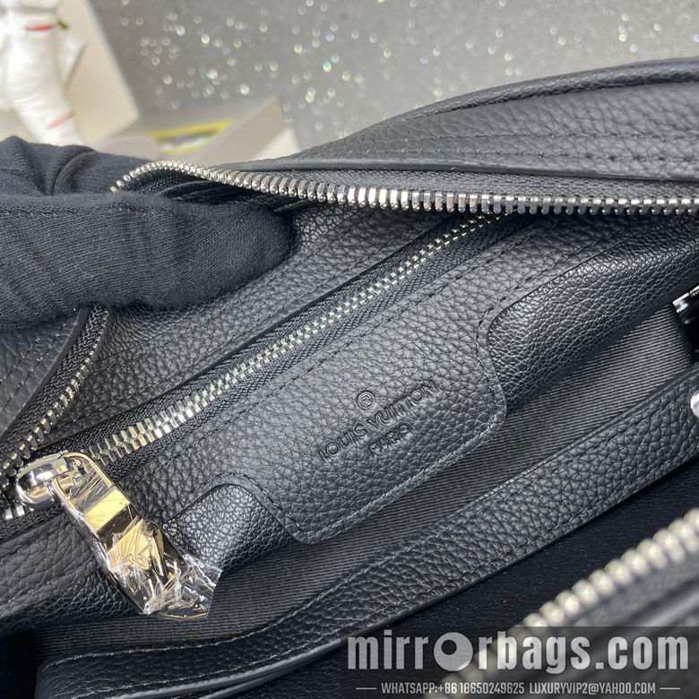 1:1 Louis Vuitton Bags 126-3 25X15X10cm WP 2colour