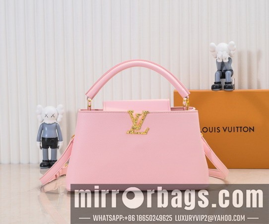 1:1 Louis Vuitton Bags Cap M24664 33x19x9cm ss2
