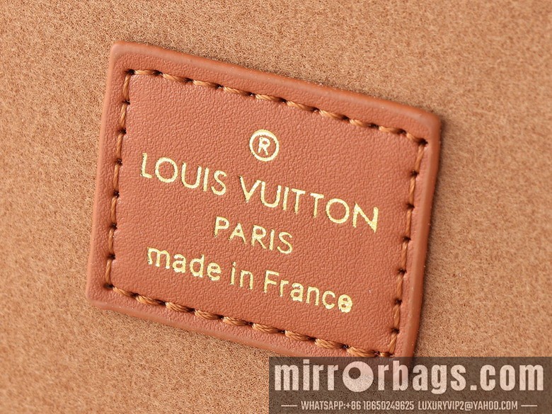 1:1 Louis Vuitton Bags Sevres M12174 25x13x5cm ss1