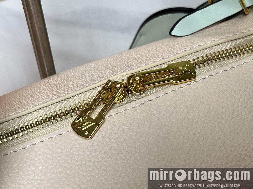 1:1 Louis Vuitton Bags M13667 25x15x18cm ss3
