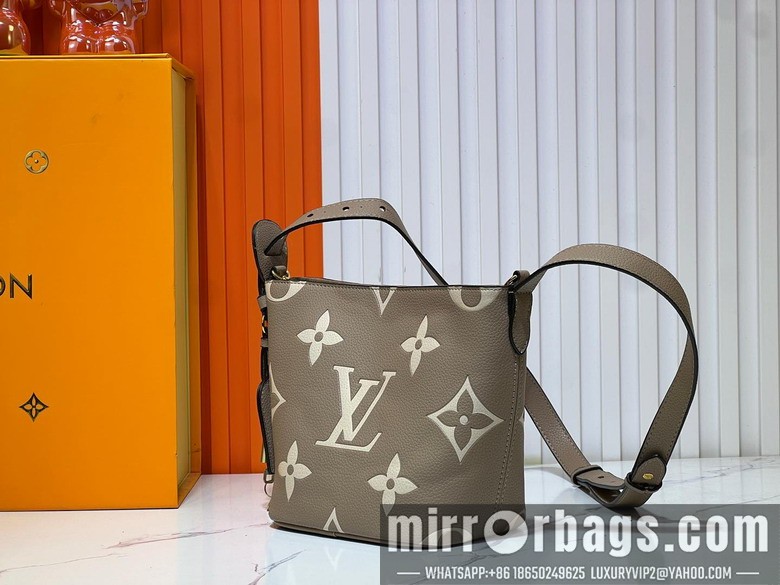1:1 Louis Vuitton Bags ALL In M12925 16x12x18cm ss