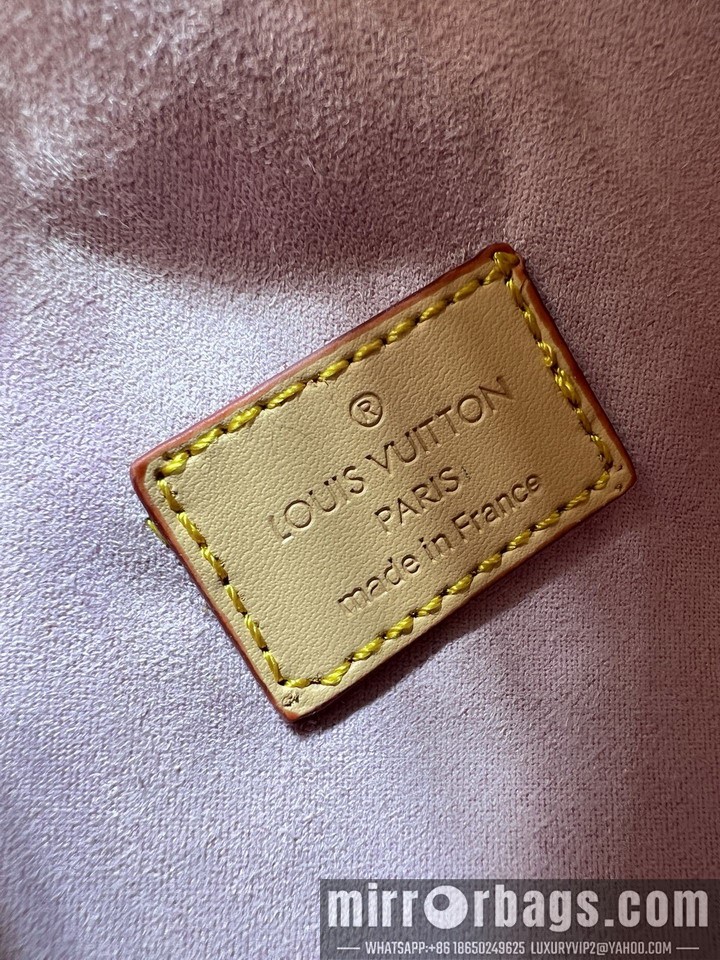 1:1 Louis Vuitton Bags Fan M14804 37x19x6cm ss