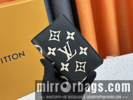 1:1 Louis Vuitton Bags M60411 10x14x2.5cm ss1