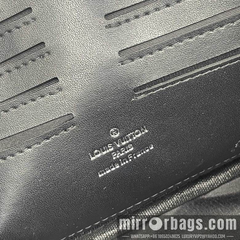 1:1 Louis Vuitton Bags 2502901-4 25X16X5.5cm WP 2colour